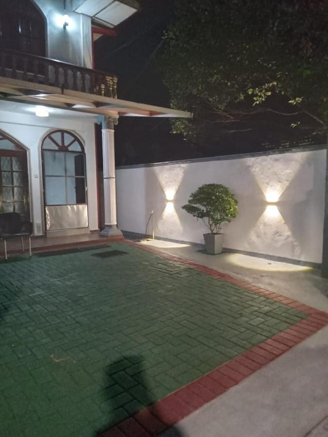 Swan Villa Negombo Exterior photo