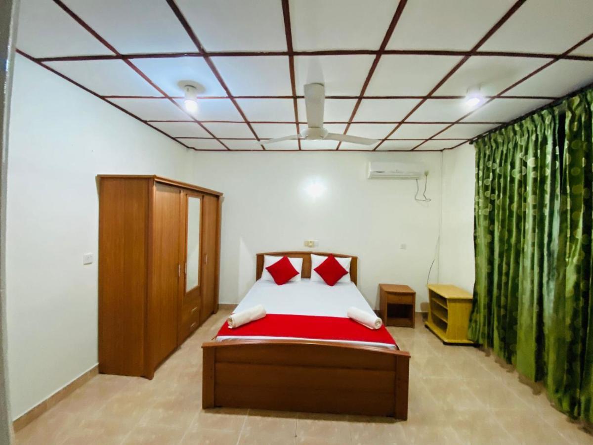 Swan Villa Negombo Exterior photo